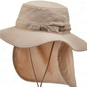 REI Unisex Sahara Cape Sun Hat Tan S/M